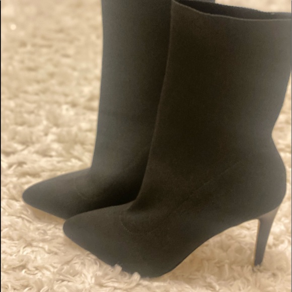 Express Boots - Picture 3 of 5